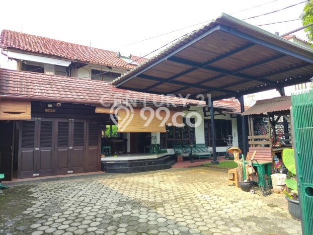 Rumah Elit Modern Tanpa Renovasi di Lebak Bulus Jakarta Selatan Rumah Elit Modern Tanpa Renovasi di Lebak Bulus Jakarta Selatan