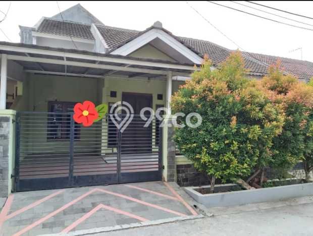 Lokasi terbaik! Rumah siap huni dikontrakkan di Cakung LB 100m2 Lokasi terbaik! Rumah siap huni dikontrakkan di Cakung LB 100m2