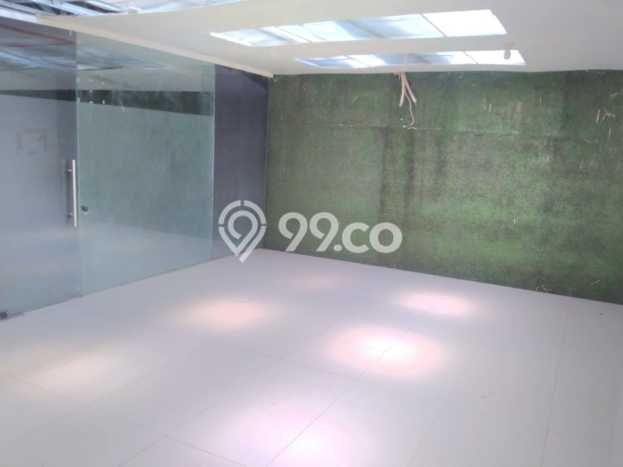 Unit Komersial Dijual di Jakarta Timur LT 250m2 & LB 280m2 Unit Komersial Dijual di Jakarta Timur LT 250m2 & LB 280m2