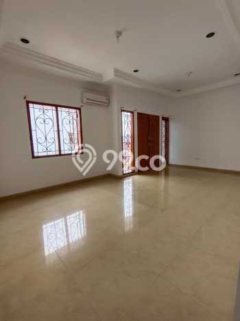 For Sale! Premium House LT 105m2 Desain Modern di Duri Kepa For Sale! Premium House LT 105m2 Desain Modern di Duri Kepa