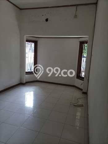 Lokasi terbaik! Rumah siap huni dikontrakkan di Cakung LB 100m2 Lokasi terbaik! Rumah siap huni dikontrakkan di Cakung LB 100m2