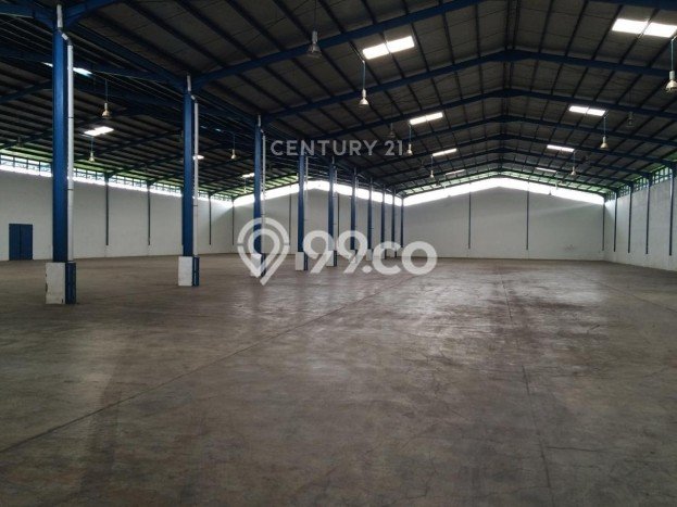 Unit Gudang Disewakan di Cikarang di Area Ramai & Strategis Unit Gudang Disewakan di Cikarang di Area Ramai & Strategis