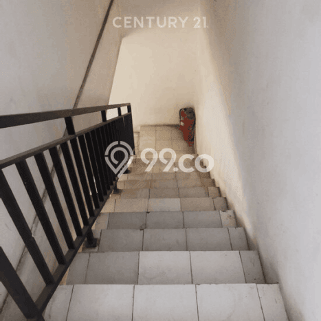 Lokasi Strategis! Dijual Gudang Bisnis di Kembangan, Jakarta Barat Kondisi Bagus Lokasi Strategis! Dijual Gudang Bisnis di Kembangan, Jakarta Barat Kondisi Bagus