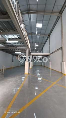 LOKASI STRATEGIS! Gudang For Rent Kawasan , Luas 687m2m², Area Ramai LOKASI STRATEGIS! Gudang For Rent Kawasan , Luas 687m2m², Area Ramai