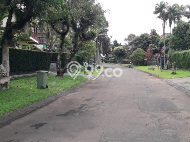 Rumah Elit LB 176m2 Siap Pakai Desain Elegan di Rancamaya, Bogor Rumah Elit LB 176m2 Siap Pakai Desain Elegan di Rancamaya, Bogor