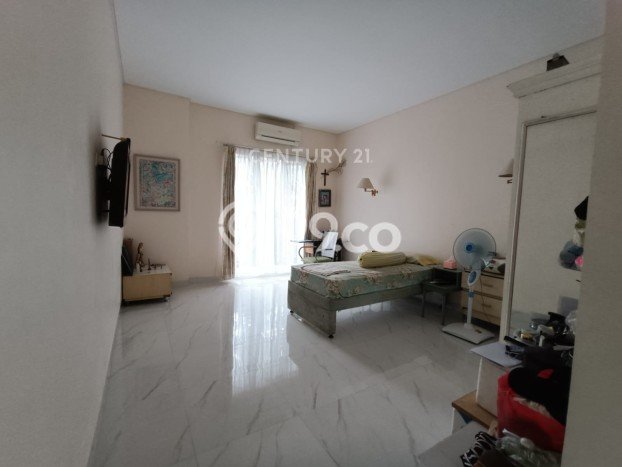 Jual Rumah Mewah Elegan Dengan View Eksklusif di Sunrise Garden, Jakarta Barat Jual Rumah Mewah Elegan Dengan View Eksklusif di Sunrise Garden, Jakarta Barat