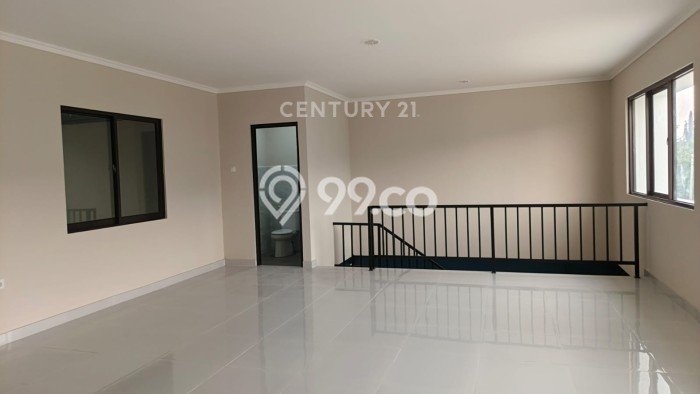 Gudang di Karawaci, Luas 270m², Area Komersial, Dekat Karawaci, Tangerang, Tangerang Gudang di Karawaci, Luas 270m², Area Komersial, Dekat Karawaci, Tangerang, Tangerang