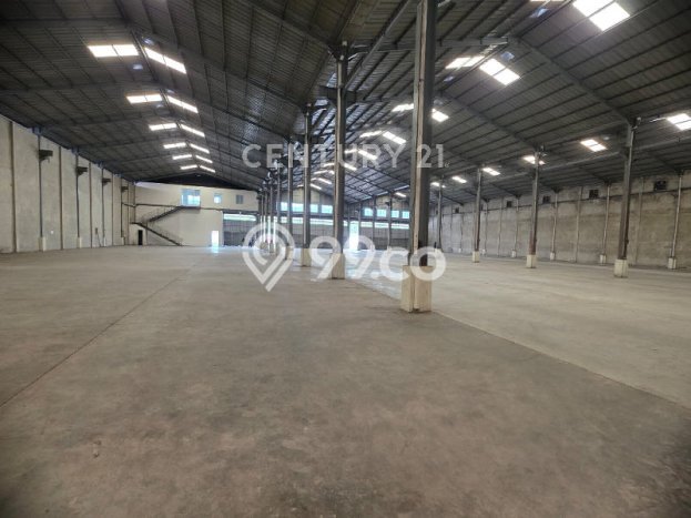 Gudang untuk disewa di Jatiluhur punya LT 10000m2 & LB 7200m2 harga sewa kompetitif Gudang untuk disewa di Jatiluhur punya LT 10000m2 & LB 7200m2 harga sewa kompetitif