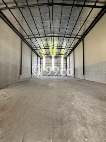 Unit Gudang disewakan di Lippo Cikarang Cikarang dengan LT 840m2 / LB 750m2 Unit Gudang disewakan di Lippo Cikarang Cikarang dengan LT 840m2 / LB 750m2