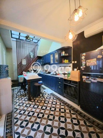 Rumah Luxury Modern Siap Huni di Bintaro Tangerang Selatan Rumah Luxury Modern Siap Huni di Bintaro Tangerang Selatan