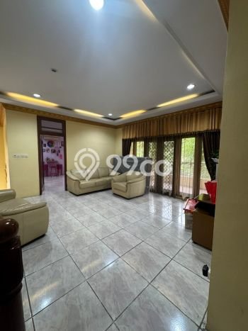 Dijual Rumah Premium dengan Fasilitas Sekitar Komplit di Duren Sawit, Jakarta Timur Dijual Rumah Premium dengan Fasilitas Sekitar Komplit di Duren Sawit, Jakarta Timur