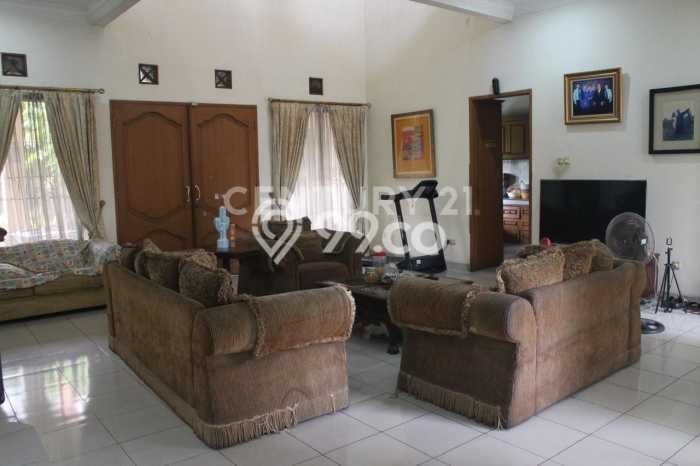 Hunian Elit LB 376m2 Siap Pakai Desain Elegan di Kemang Pratama, Bekasi Hunian Elit LB 376m2 Siap Pakai Desain Elegan di Kemang Pratama, Bekasi