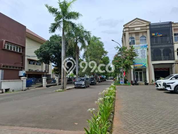 POTENSI BESAR! Ruko di , Luas 135m2m², Pusat Komersial POTENSI BESAR! Ruko di , Luas 135m2m², Pusat Komersial