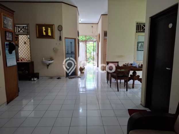 Ready to Use! Luxury House LT 500m2 Desain Elegan di Jatibening Ready to Use! Luxury House LT 500m2 Desain Elegan di Jatibening