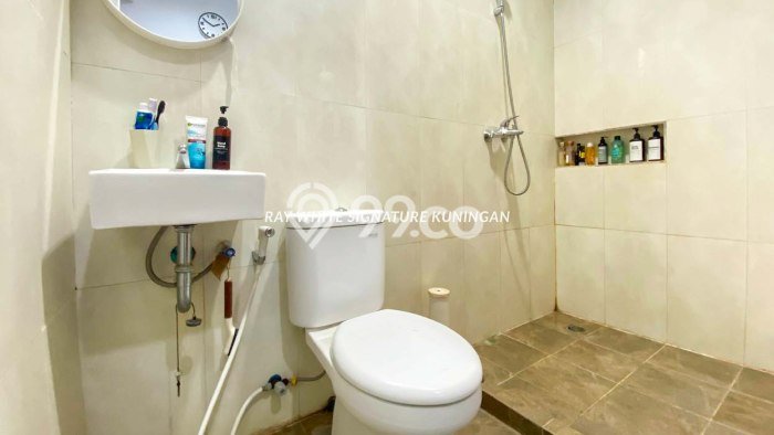 Siap Huni Hunian Elit 7 Kamar di Tebet Dekat ke Mana Saja Siap Huni Hunian Elit 7 Kamar di Tebet Dekat ke Mana Saja