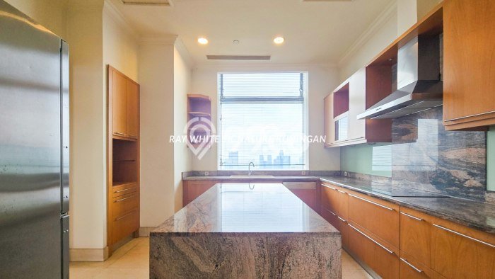 Apartemen Prestisius Dijual di Jakarta Selatan Lokasi Strategis Punya 4 Kamar Tidur Apartemen Prestisius Dijual di Jakarta Selatan Lokasi Strategis Punya 4 Kamar Tidur