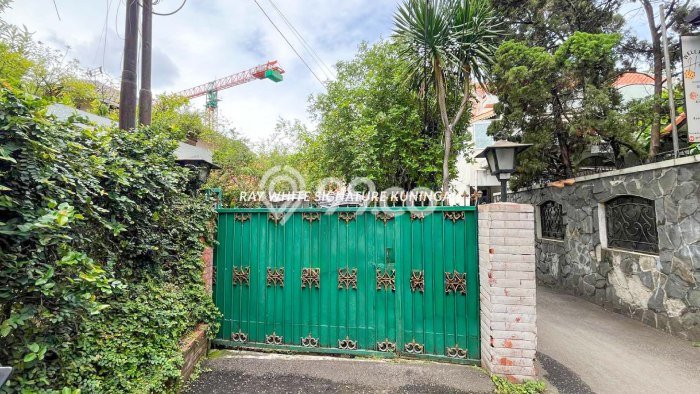 Siap Huni Rumah Mewah 5 Kamar di Cilandak Dekat ke Mana Pun Siap Huni Rumah Mewah 5 Kamar di Cilandak Dekat ke Mana Pun
