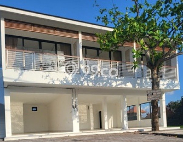 Ruko Lokasi Strategis Kawasan Munggu, Luas 92m², Pusat Niaga Ruko Lokasi Strategis Kawasan Munggu, Luas 92m², Pusat Niaga