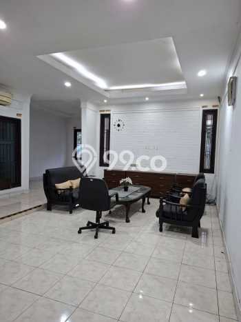 Dijual Hunian Mewah dengan Fasilitas Sekitar Lengkap di Cilandak, Jakarta Selatan Dijual Hunian Mewah dengan Fasilitas Sekitar Lengkap di Cilandak, Jakarta Selatan