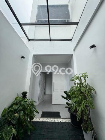 Rumah Area Strategis kawasan Nusa Dua, Badung, Luas 200m2m² LB 250m2m² Rumah Area Strategis kawasan Nusa Dua, Badung, Luas 200m2m² LB 250m2m²