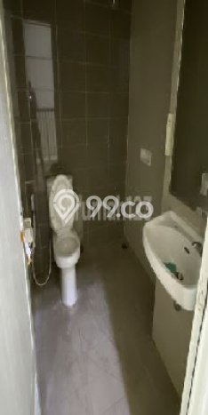 Ruko Dijual di Jakarta Barat LT 67m2 & LB 202m2 Lokasi Terbaik! Ruko Dijual di Jakarta Barat LT 67m2 & LB 202m2 Lokasi Terbaik!