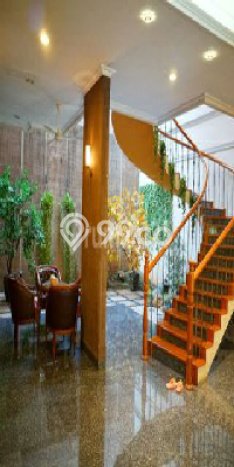 Jual Rumah Luas Megah Dengan View Cantik di Pantai Mutiara, Jakarta Utara Jual Rumah Luas Megah Dengan View Cantik di Pantai Mutiara, Jakarta Utara