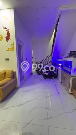Rumah Luas Asri 3 KT Siap Huni di Duta Garden Jakarta Barat Rumah Luas Asri 3 KT Siap Huni di Duta Garden Jakarta Barat