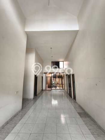 Jual Rumah Luas Elegan Dengan View Cantik di Alam Sutera, Tangerang Jual Rumah Luas Elegan Dengan View Cantik di Alam Sutera, Tangerang