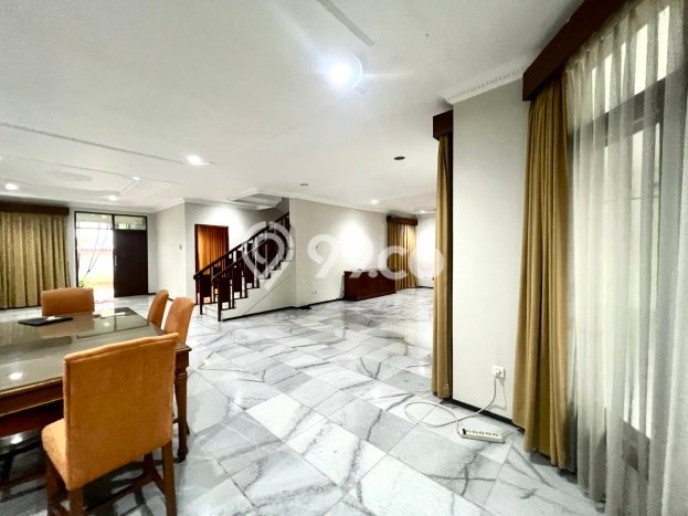 For Sale! Premium House LT 557m2 Desain Elegan di Antasari For Sale! Premium House LT 557m2 Desain Elegan di Antasari