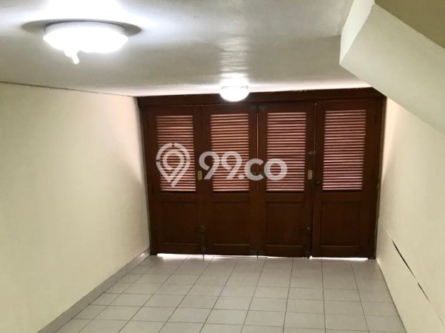 Rumah sewa siap huni 4 KT di Pondok Indah, Jakarta Selatan Rumah sewa siap huni 4 KT di Pondok Indah, Jakarta Selatan