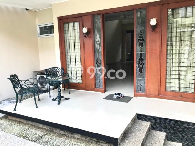 Rumah sewa siap huni 4 KT di Pondok Indah, Jakarta Selatan Rumah sewa siap huni 4 KT di Pondok Indah, Jakarta Selatan
