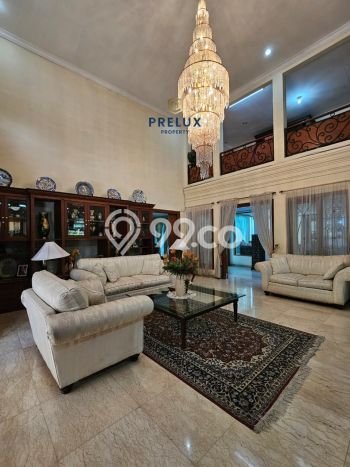 Rumah Elit Modern Tanpa Renovasi di Pondok Indah Jakarta Selatan Rumah Elit Modern Tanpa Renovasi di Pondok Indah Jakarta Selatan