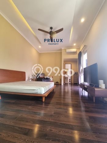 Hunian Elit LB 300m2 Siap Huni Desain Elegan di Cirendeu, Jakarta Selatan Hunian Elit LB 300m2 Siap Huni Desain Elegan di Cirendeu, Jakarta Selatan