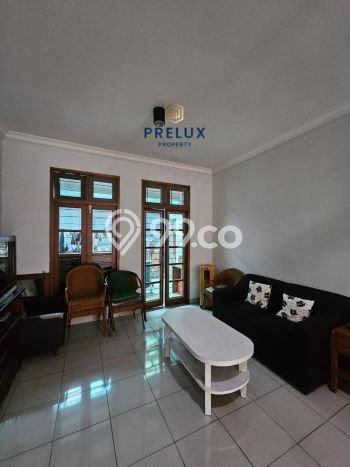 Siap Huni Rumah Mewah 6 Kamar di Kebayoran Baru Dekat ke Mana Pun Siap Huni Rumah Mewah 6 Kamar di Kebayoran Baru Dekat ke Mana Pun