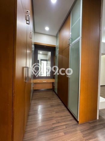 Ready to Use! Luxury House LT 200m2 Desain Modern di Taman Grisenda Ready to Use! Luxury House LT 200m2 Desain Modern di Taman Grisenda