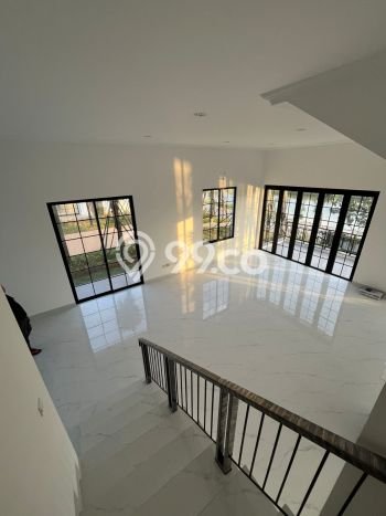 Ready to Use! Premium House LT 325m2 Desain Elegan di Pantai Indah Kapuk 2 Ready to Use! Premium House LT 325m2 Desain Elegan di Pantai Indah Kapuk 2