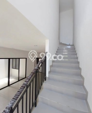 Rumah Kontrakan Jakarta Utara LT 120m2 LB 154m2 Kawasan Pantai Indah Kapuk 2 Rumah Kontrakan Jakarta Utara LT 120m2 LB 154m2 Kawasan Pantai Indah Kapuk 2