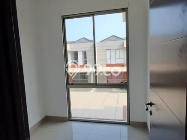 Disewakan! Rumah 3 Kamar Tidur &
2 Kamar Mandi di Pantai Indah Kapuk 2, Jakarta Utara Disewakan! Rumah 3 Kamar Tidur &
2 Kamar Mandi di Pantai Indah Kapuk 2, Jakarta Utara