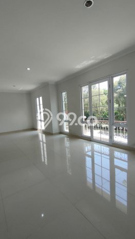 Sewa Rumah Harga Terjangkau di Gading Serpong Tangerang dengan 4 Kamar Tidur Sewa Rumah Harga Terjangkau di Gading Serpong Tangerang dengan 4 Kamar Tidur