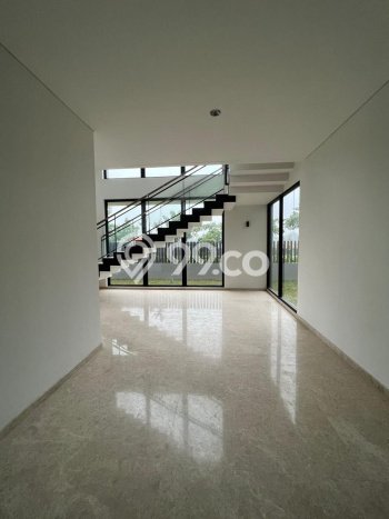 Disewakan Rumah Strategis LT 495m2 / LB 545m2 di BSD City, Tangerang Disewakan Rumah Strategis LT 495m2 / LB 545m2 di BSD City, Tangerang