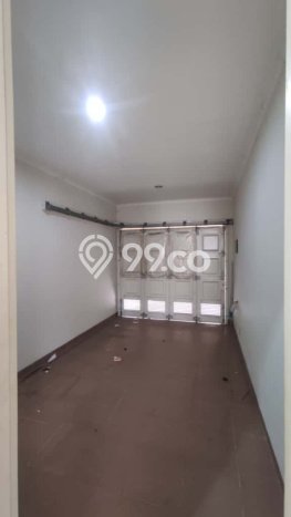 Jarang Ada! Rumah Kontrakan 4 Kamar Nyaman Siap Huni Gading Serpong Jarang Ada! Rumah Kontrakan 4 Kamar Nyaman Siap Huni Gading Serpong