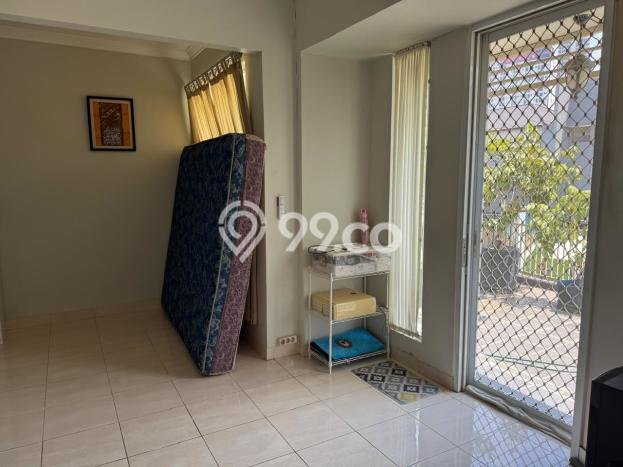 Disewakan! Rumah 3 Kamar Tidur &
3 Kamar Mandi di BSD City, Tangerang Disewakan! Rumah 3 Kamar Tidur &
3 Kamar Mandi di BSD City, Tangerang