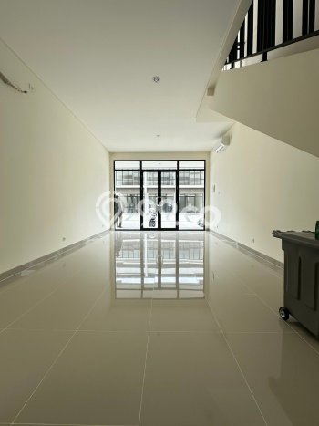 Ruko untuk Disewa di Pusat Tangerang Luas Bangunan 90m2 Ruko untuk Disewa di Pusat Tangerang Luas Bangunan 90m2