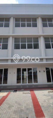 Disewakan Ruko di Bitung, Luas 176m², Area Berkembang Disewakan Ruko di Bitung, Luas 176m², Area Berkembang