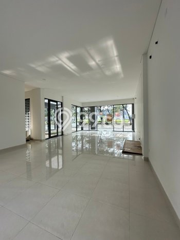 Unit Ruko Disewakan di BSD City di Area Ramai & Strategis Unit Ruko Disewakan di BSD City di Area Ramai & Strategis
