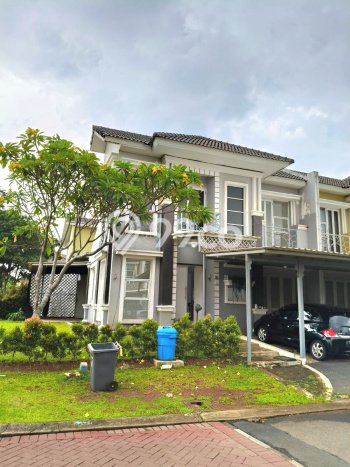 Disewakan! Rumah 3 Kamar Tidur &
3 Kamar Mandi di Gading Serpong, Tangerang Disewakan! Rumah 3 Kamar Tidur &
3 Kamar Mandi di Gading Serpong, Tangerang