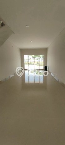 Disewakan Ruko di Bitung, Luas 176m², Area Berkembang Disewakan Ruko di Bitung, Luas 176m², Area Berkembang