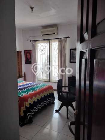 Dijual Rumah Luas Elegan Dengan View Cantik di Duri Kepa, Jakarta Barat Dijual Rumah Luas Elegan Dengan View Cantik di Duri Kepa, Jakarta Barat