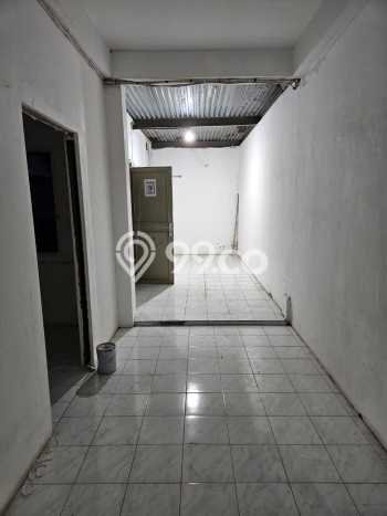 Area Ramai! Gudang Dijual di Tangerang untuk Bisnis Luas Bangunan 602m2 Area Ramai! Gudang Dijual di Tangerang untuk Bisnis Luas Bangunan 602m2
