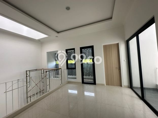 Ready to Use! Premium House LT 135m2 Desain Modern di Metland Puri Ready to Use! Premium House LT 135m2 Desain Modern di Metland Puri